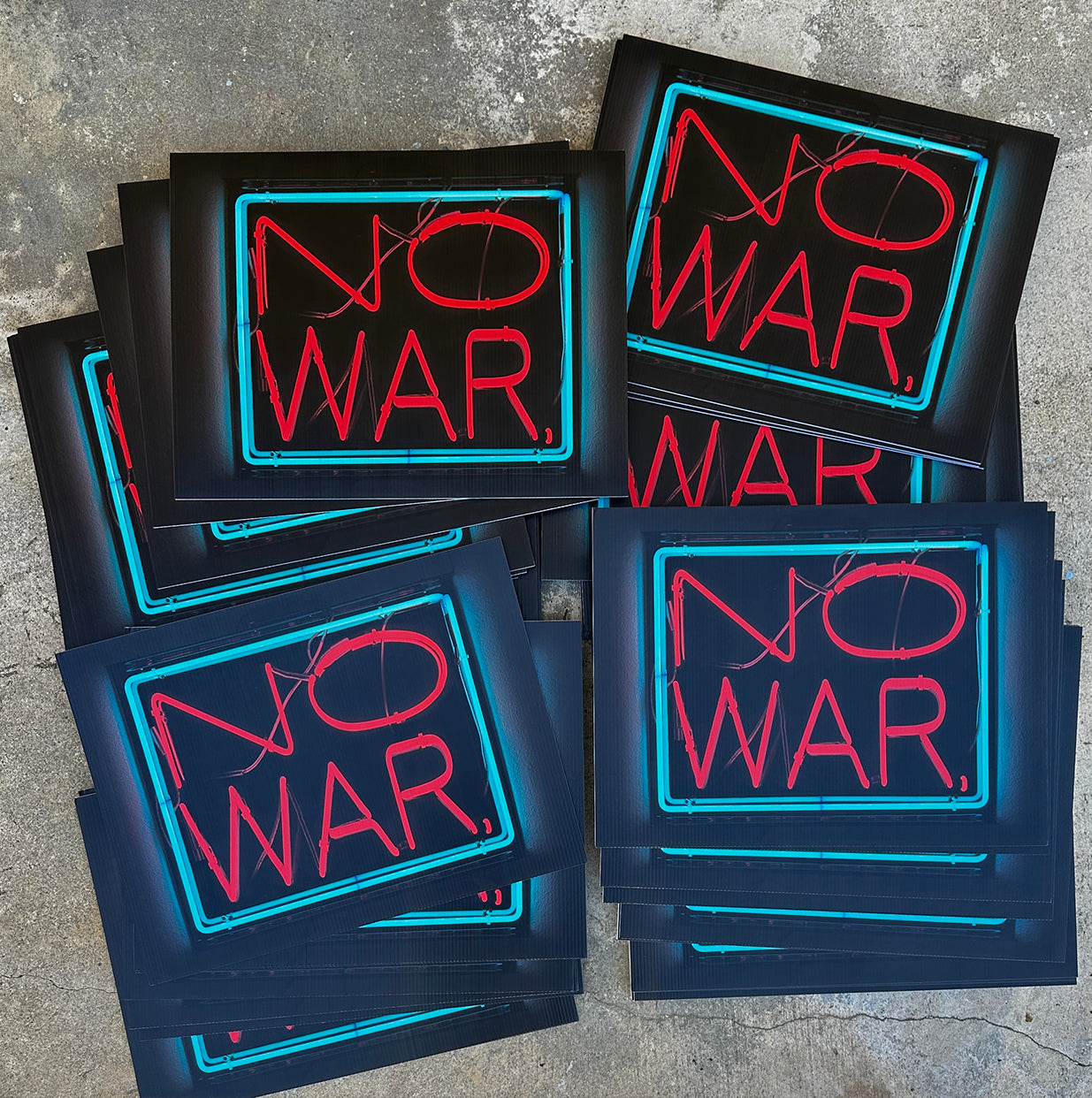 NO WAR LAWN SIGN